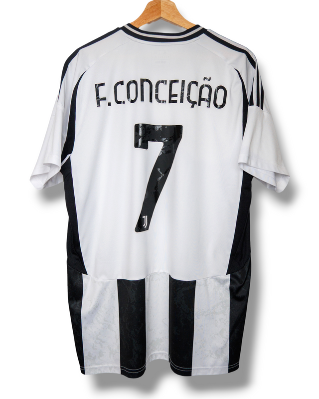 Juventus 2024/2025 Thuis Shirt Conceicao #7 (XL)