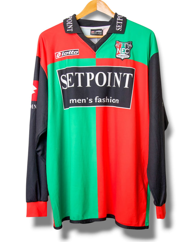 NEC Nijmegen 2004/2005 Home Shirt (XL)