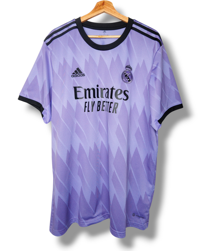 Real Madrid 2022/2023 Away Shirt Rudiger #22 (XL)