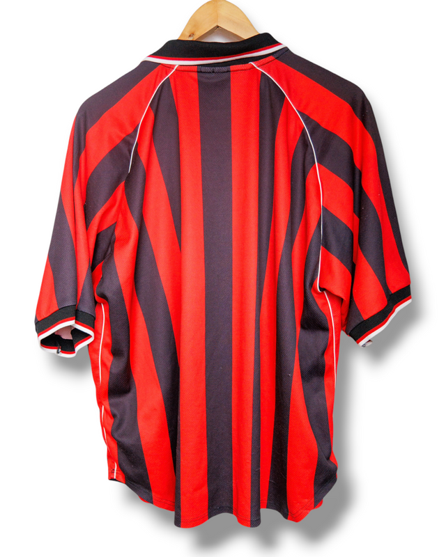 Eintracht Frankfurt 2001/2002 Thuis Shirt (L)