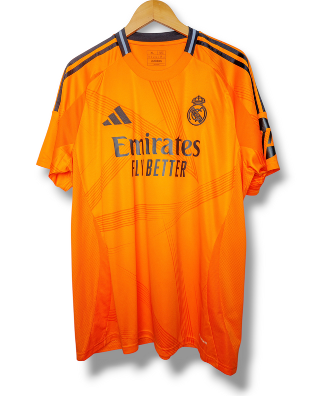 Real Madrid 2024/2025 Uit Shirt Arda Guler #15 (XL)
