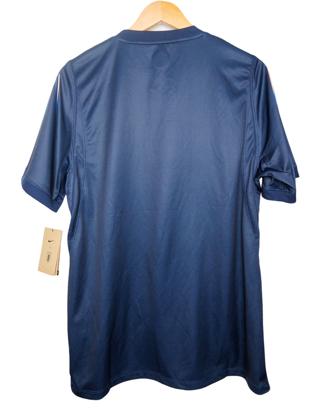 Uruguay 2026 Away Shirt (M)
