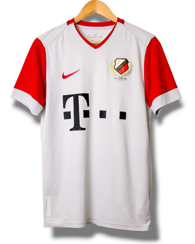 FC Utrecht 2020/2021 Home Jersey (M)
