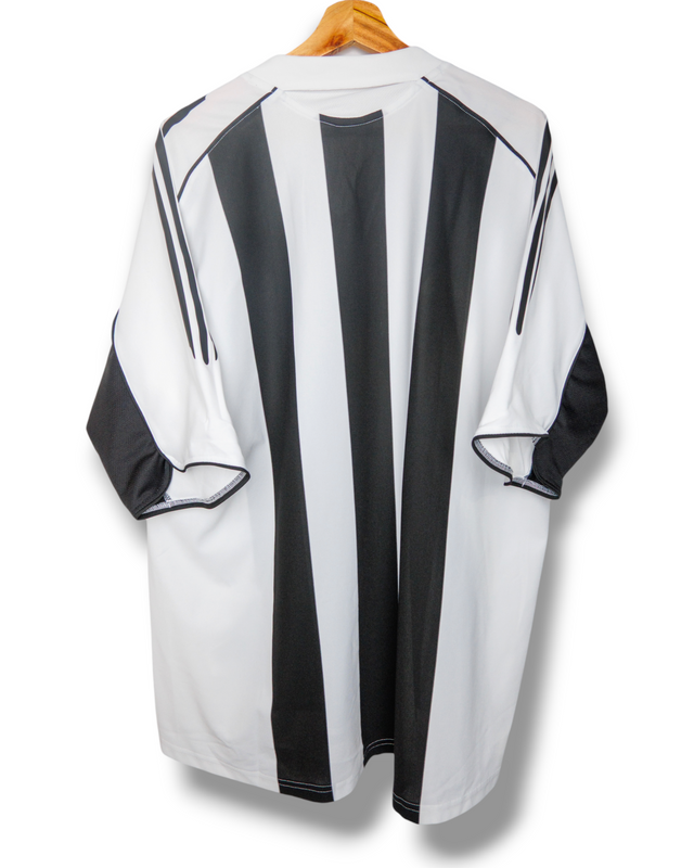 Newcastle United 2005/2006 Home Shirt (XXL)