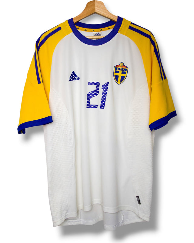 Sweden 2002 Away Shirt Ibrahimovic #21 (L)