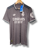 Real Madrid 2024/2025 Derde Shirt Modric #10 (S)