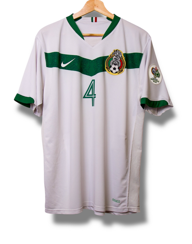 Mexico 2006 Away Shirt Marquez #4 (M)