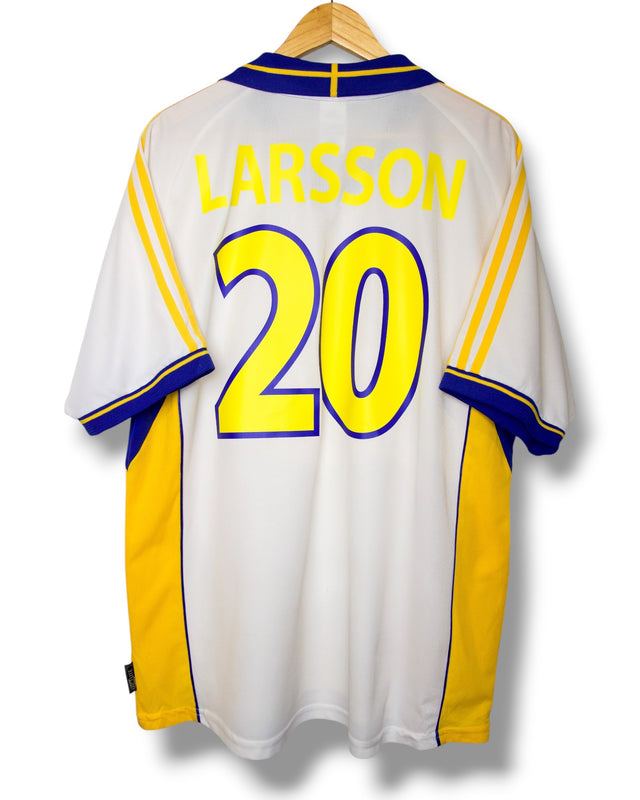 Sweden 2000 Away Shirt Larsson #20 (XL)