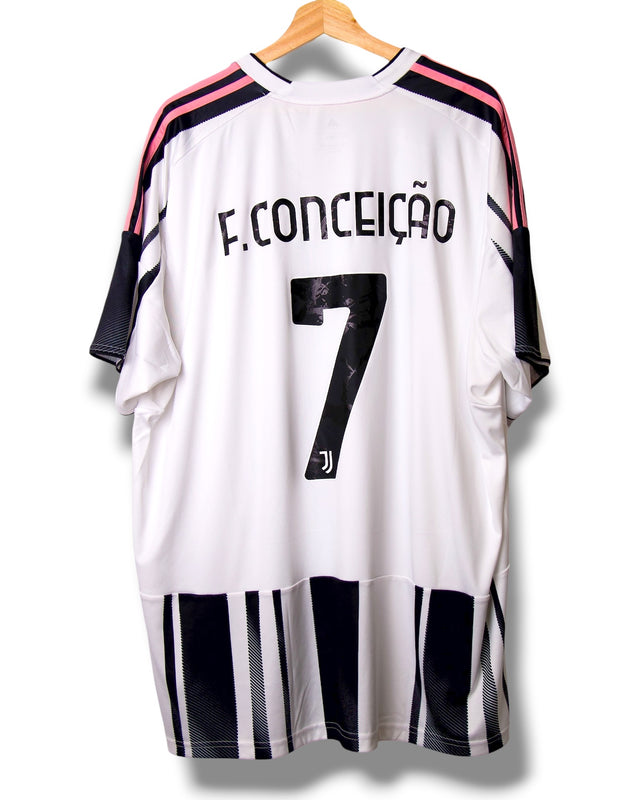 Juventus 2025/2026 Heimtrikot Conceição #7 (XXXL)
