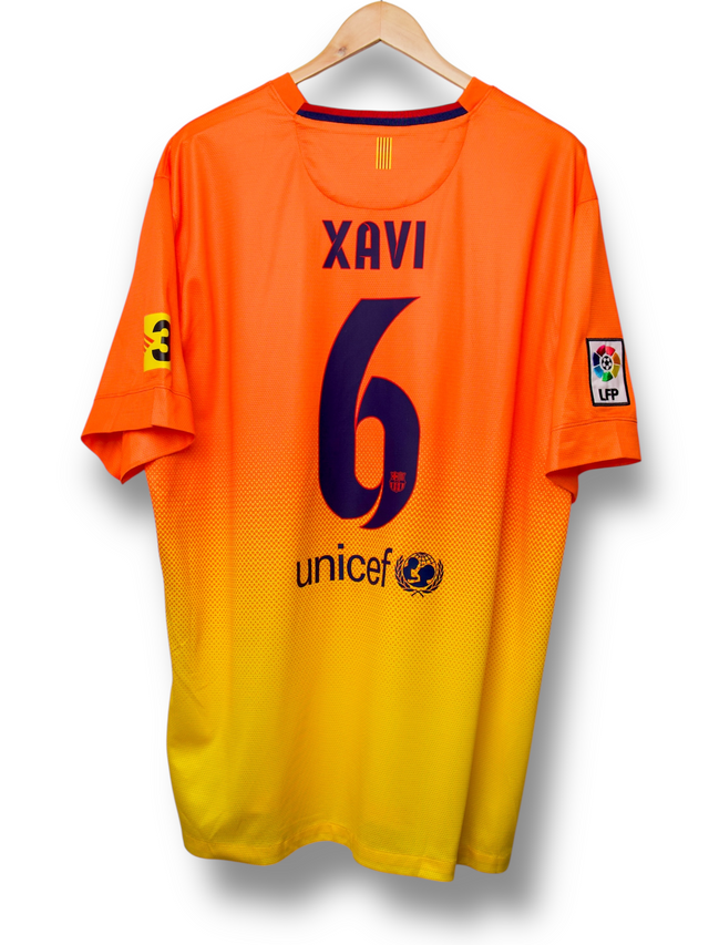 Barcelona 2012/2013 Away Shirt Xavi #6 (XXL)