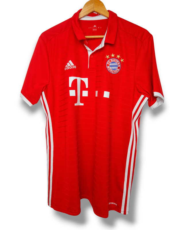 Bayern Munich 2016/2017 Home Shirt (L)