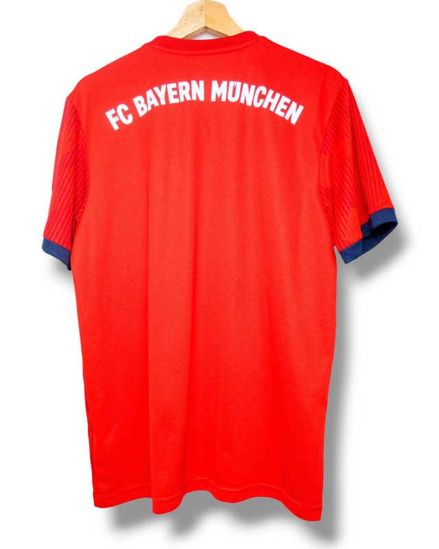 Bayern Munchen 2018/2019 Home Shirt (L)