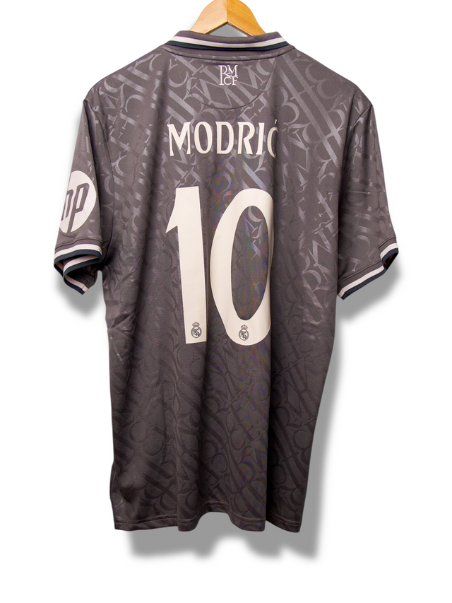 Real Madrid 2024/2025 Third Jersey Modric #10 (XL)